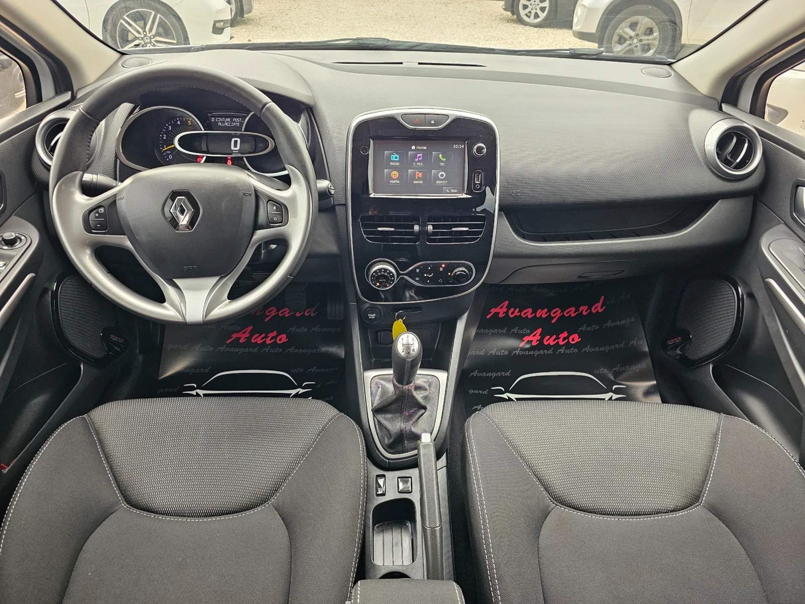 Renault Clio 1.5dCi, 90к.с., снимка 7 - Автомобили и джипове - 56262196