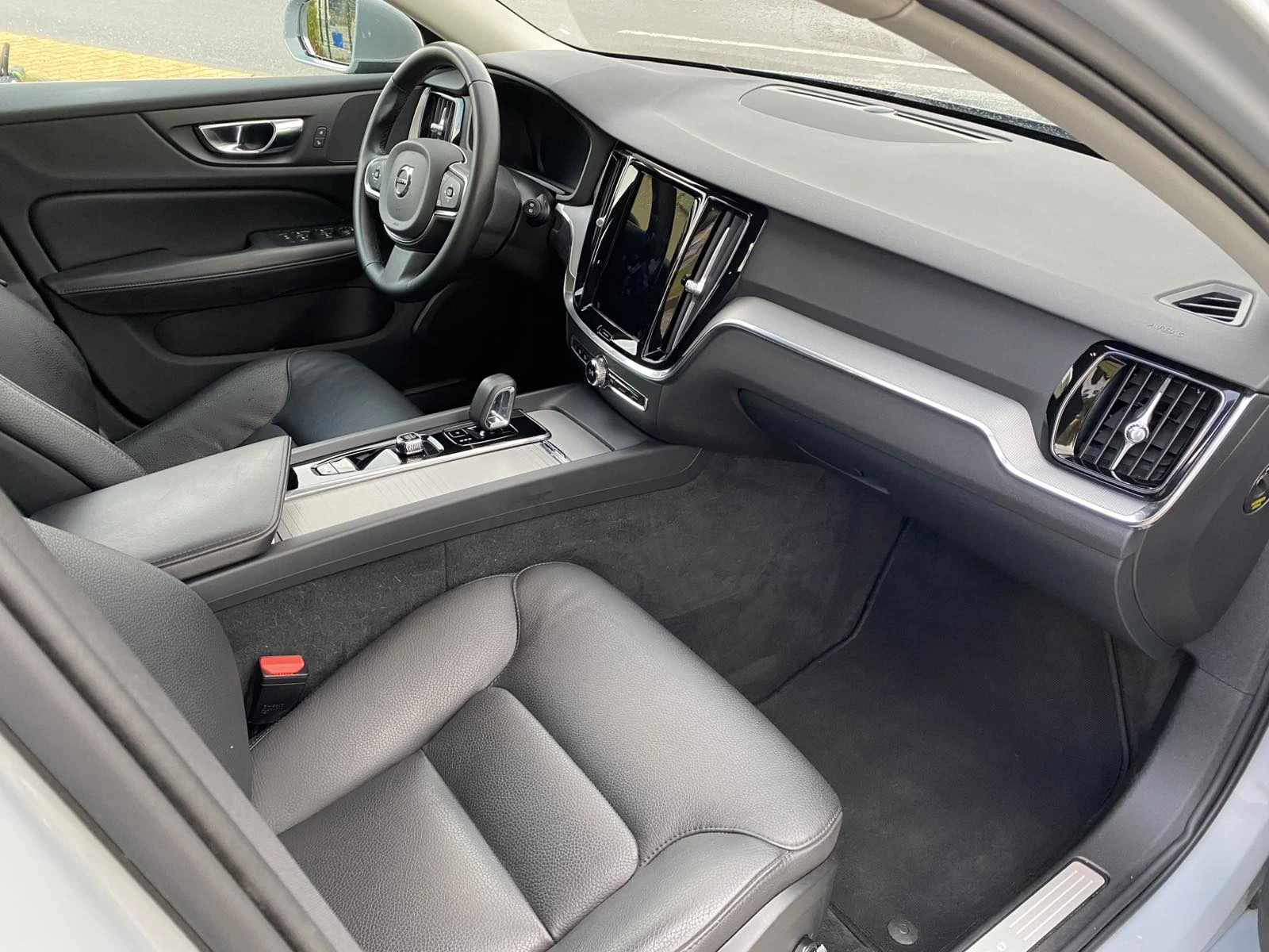 Volvo V60 V60/ B4/Mild Hybrid/ 197ch/ Start/ DCT 7 | Mobile.bg � ����������� 11