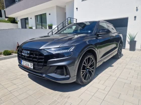 ������ Audi Q8