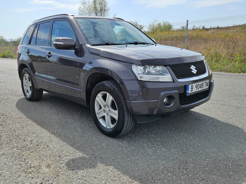 Suzuki Grand vitara Бенз+ Газ Инжекц., снимка 1 - Автомобили и джипове - 47506950