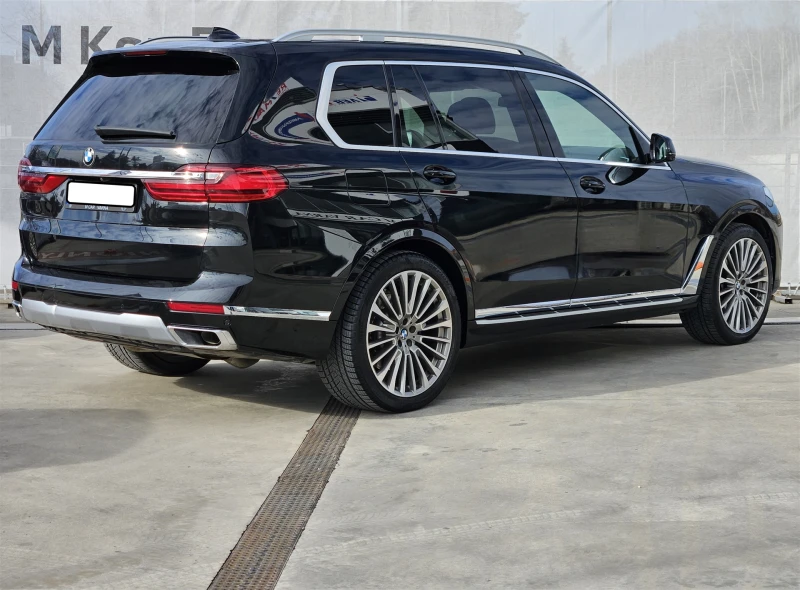 BMW X7 xDrive40i, снимка 2 - Автомобили и джипове - 48720370