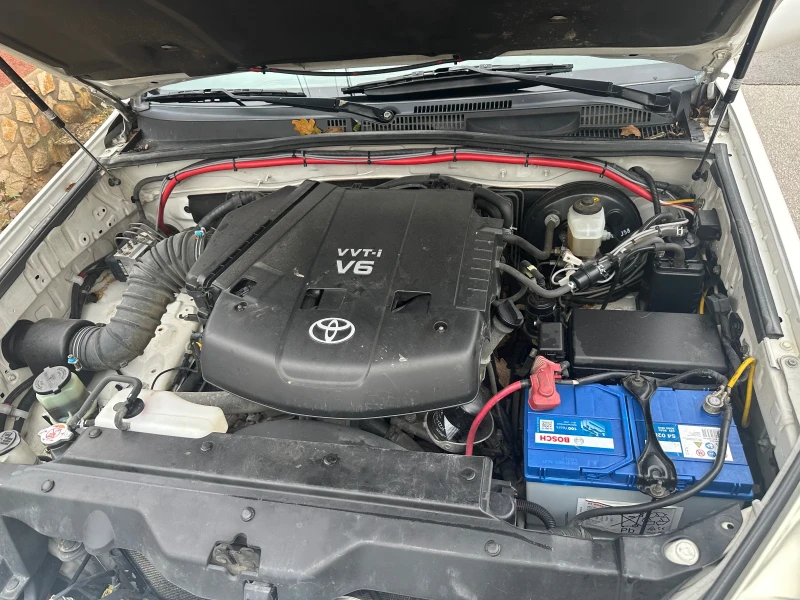 Toyota Land cruiser 4, 0 Бензин!, снимка 6 - Автомобили и джипове - 52219424