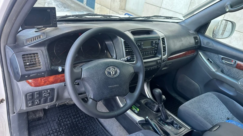 Toyota Land cruiser 4, 0 Бензин!, снимка 7 - Автомобили и джипове - 52219424