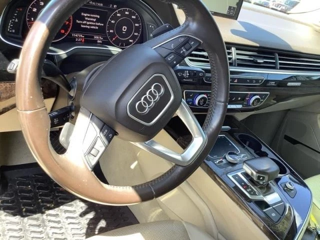 Audi Q7 От представителство* ФУЛ!* дистроник* обдух* пано*, снимка 11 - Автомобили и джипове - 47237771