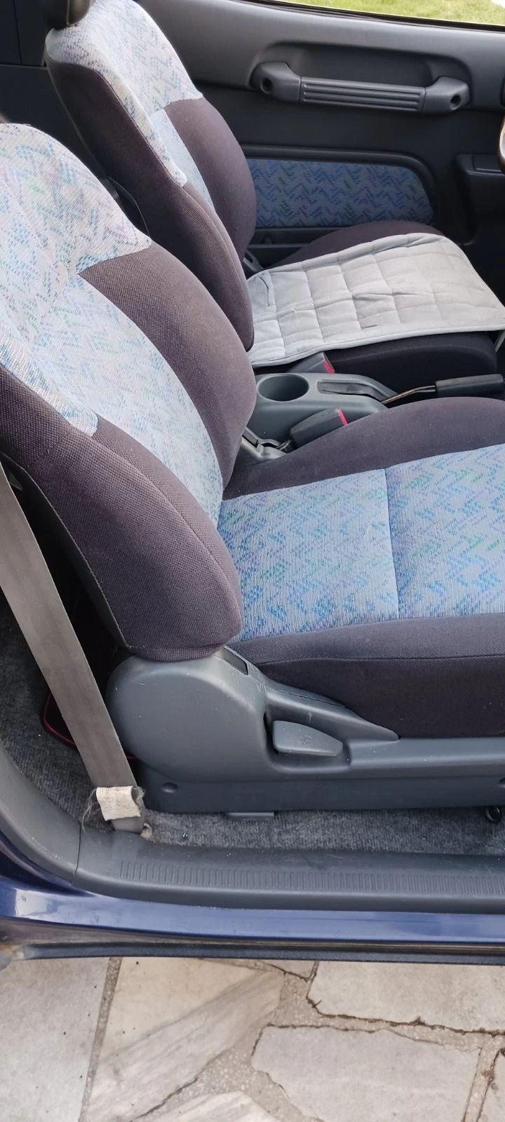 Toyota Rav4, снимка 8 - Автомобили и джипове - 52996652