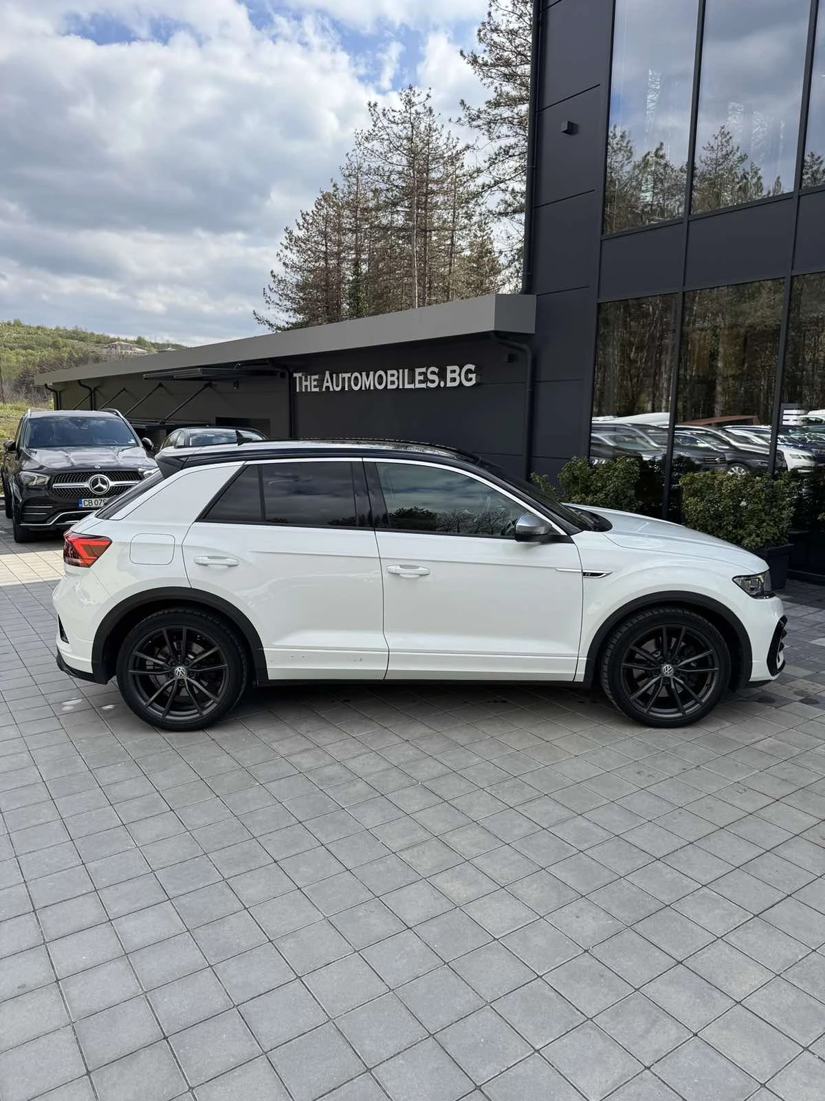 VW T-Roc R-LINE - изображение 8