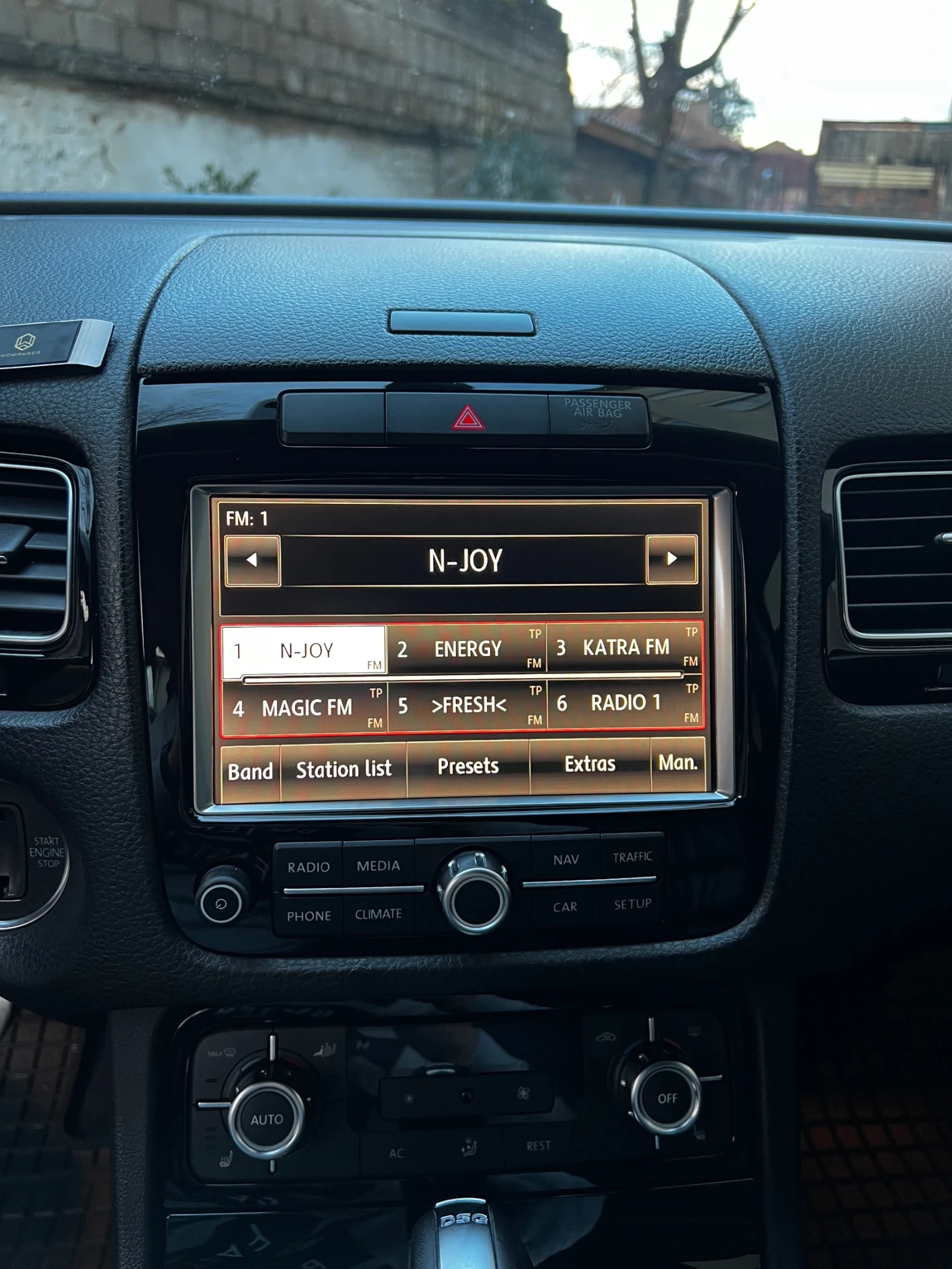 VW Touareg, снимка 15 - Автомобили и джипове - 53567448