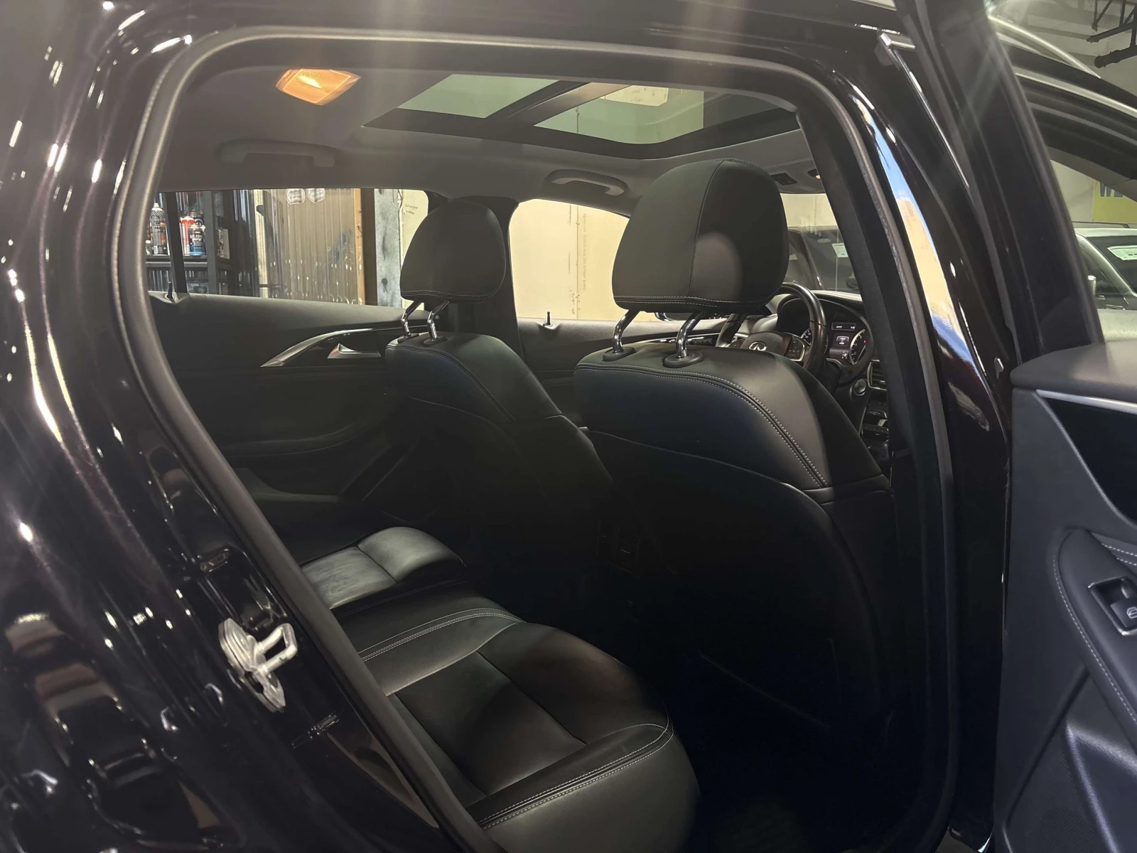 Infiniti QX30 4x4 67000КМ. ЦЕНА ДО БГ., снимка 10 - Автомобили и джипове - 55008579