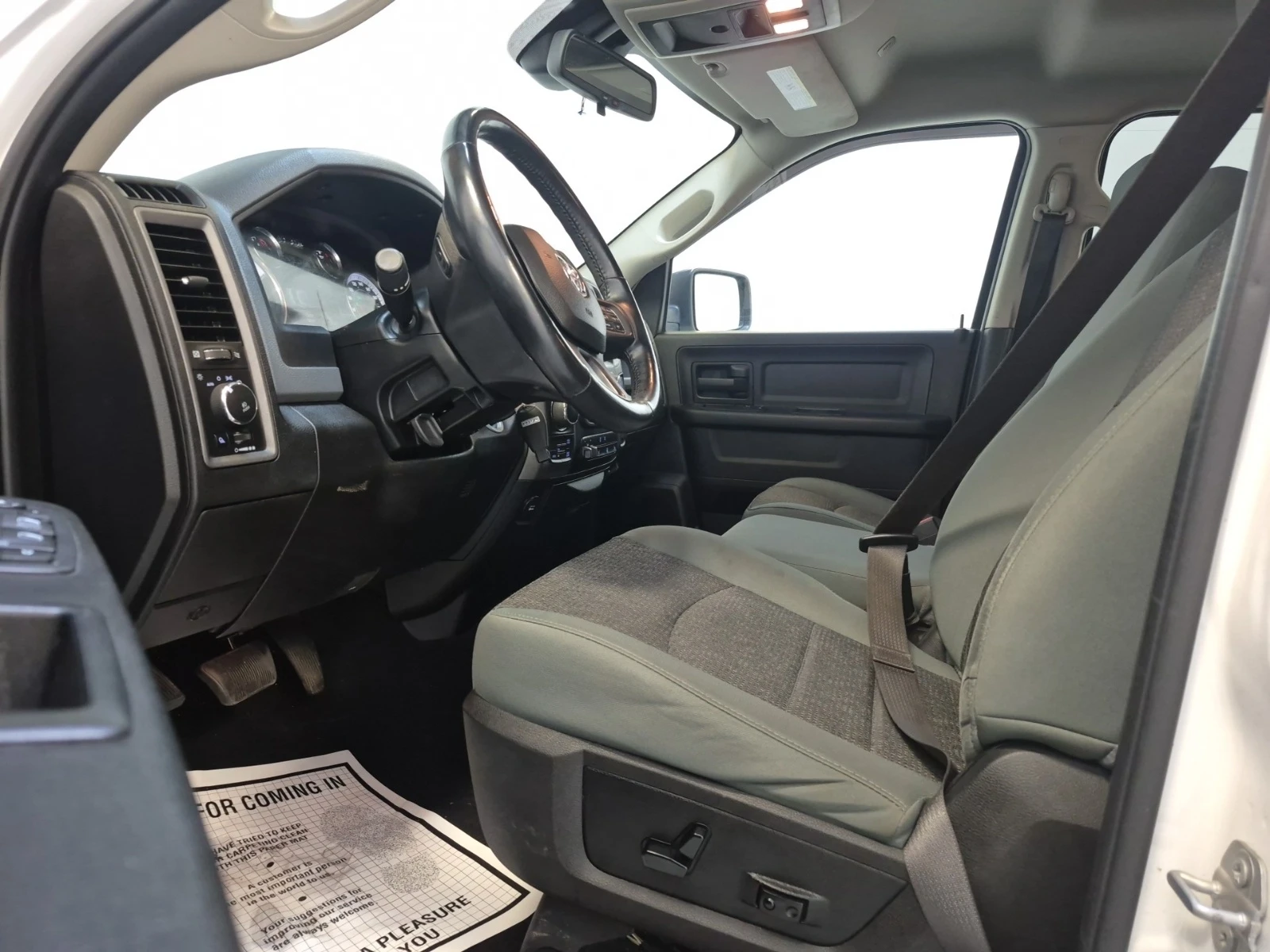 Dodge RAM 1500 CLASSIC * 3.0 DIESEL * TRADESMAN * CARFAX * , снимка 5 - Автомобили и джипове - 55164846