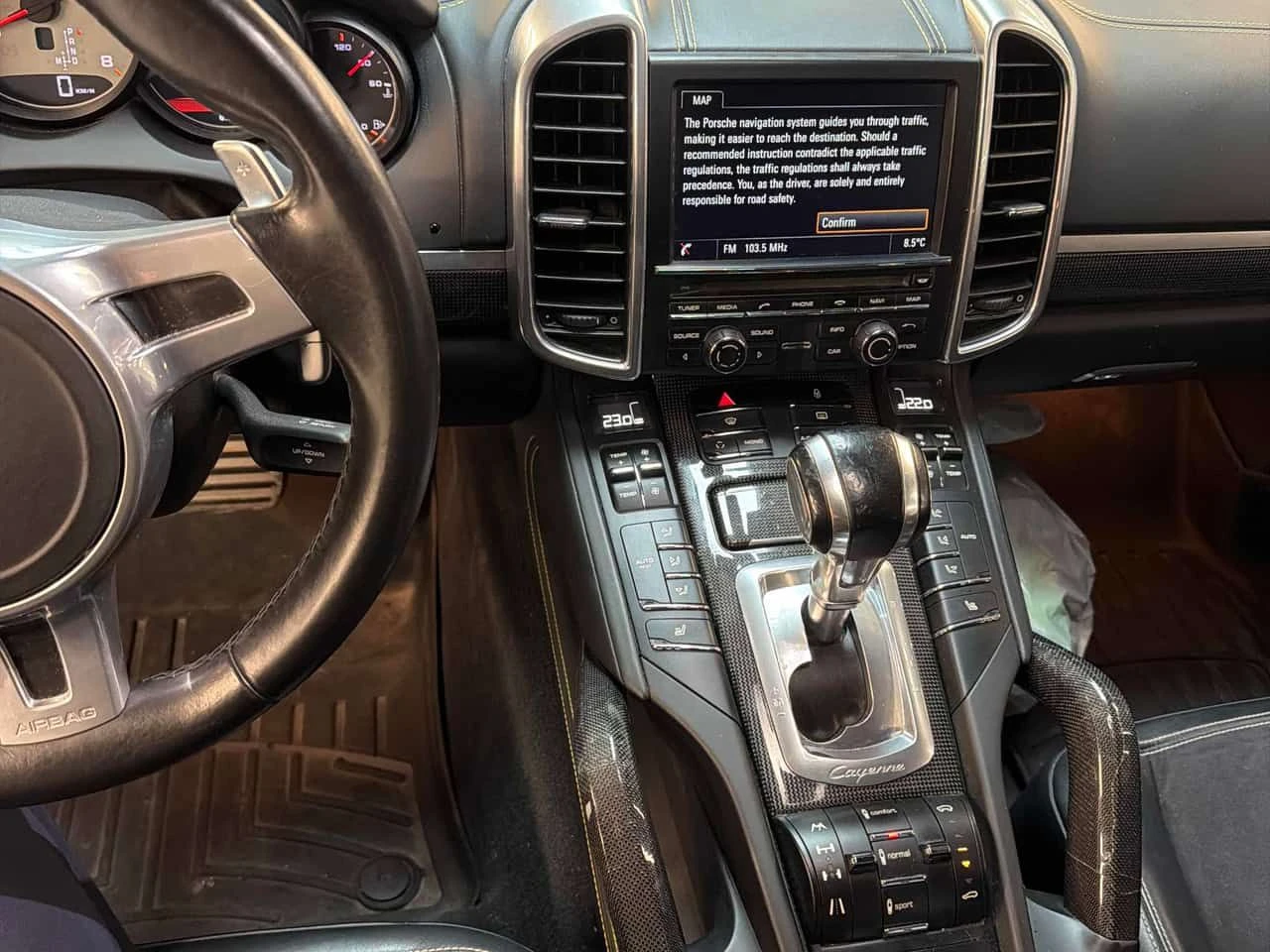 Porsche Cayenne * GTS * CARFAX * ЦЕНА ДО БГ, снимка 9 - Автомобили и джипове - 55655345