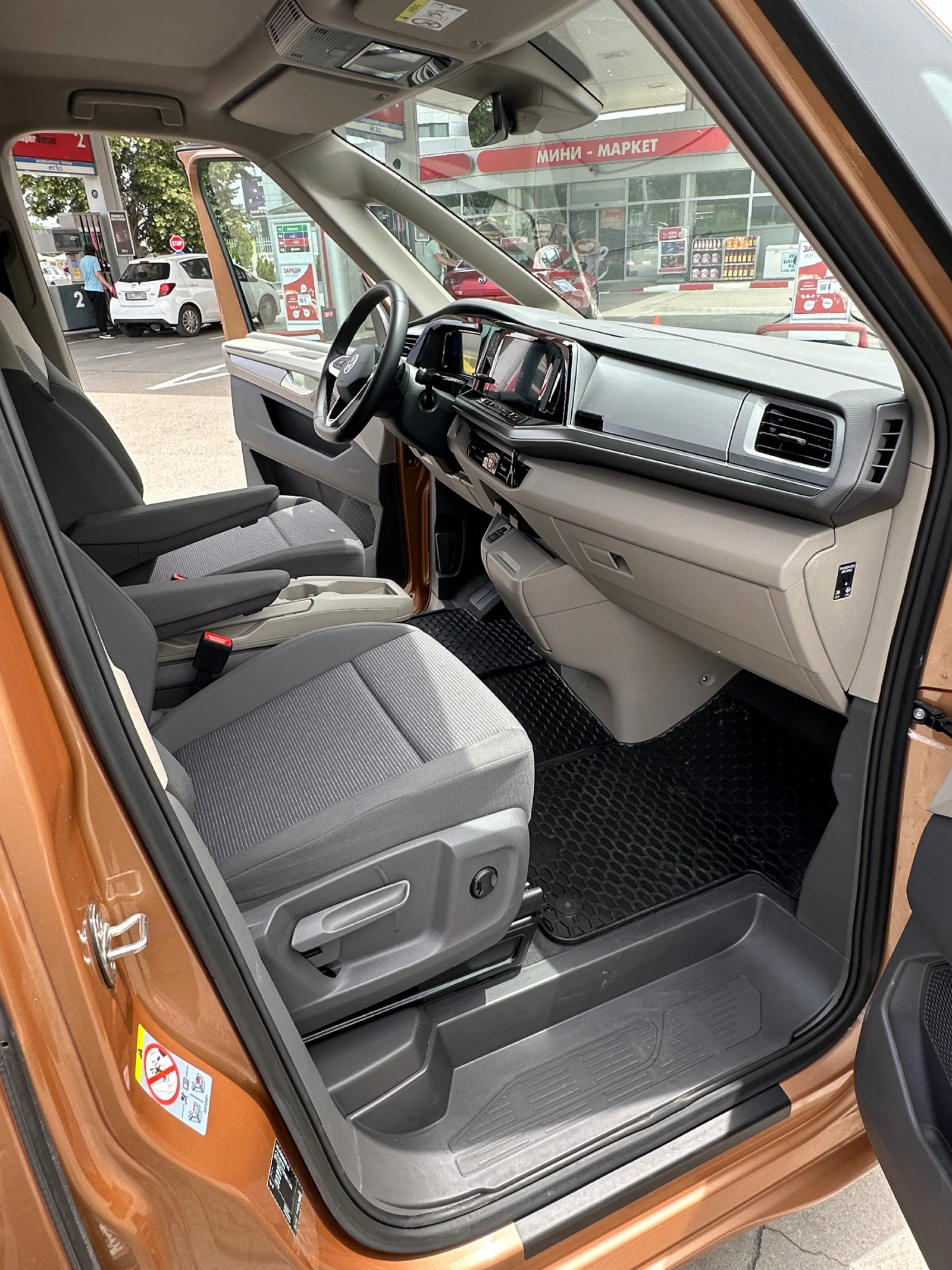 VW Multivan S - изображение 9