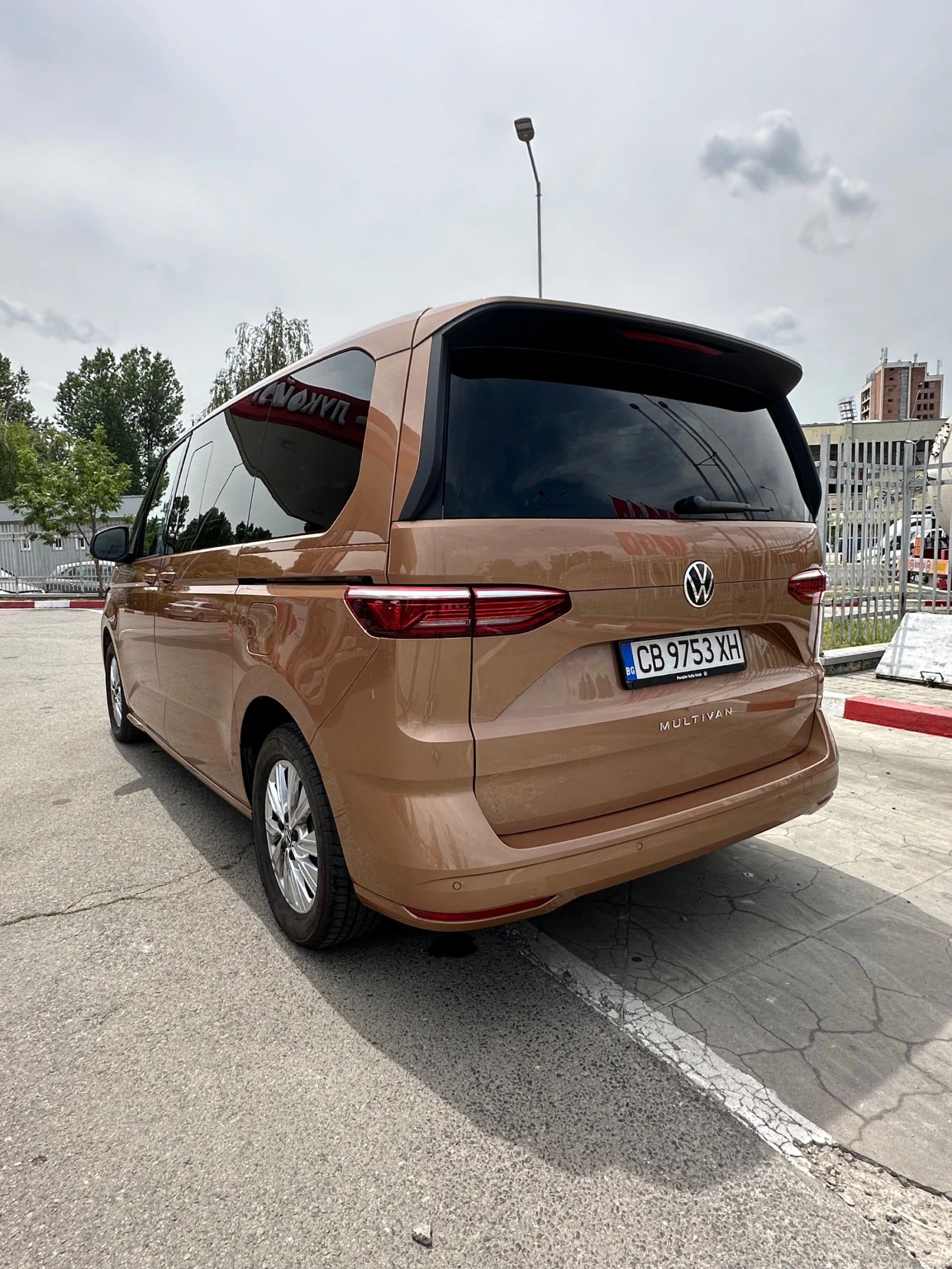 VW Multivan S - изображение 3