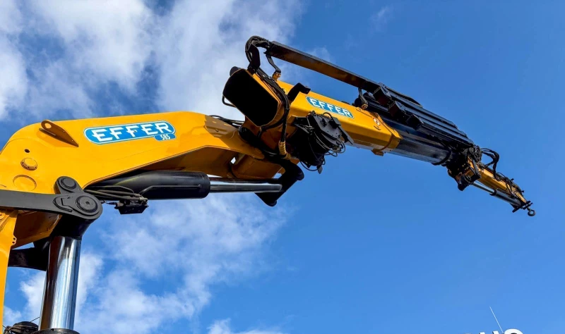 Volvo Fm 500 8x2 Effer 585 Fly Jib 35метра + Лебедка  , снимка 7 - Камиони - 51240094