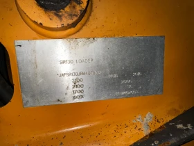 Мини челни товарачи Bobcat Case SR130, снимка 8