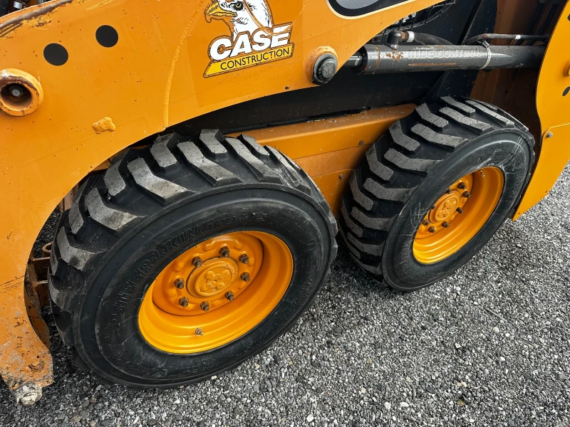 Мини челни товарачи Bobcat Case SR130, снимка 8 - Индустриална техника - 52020750