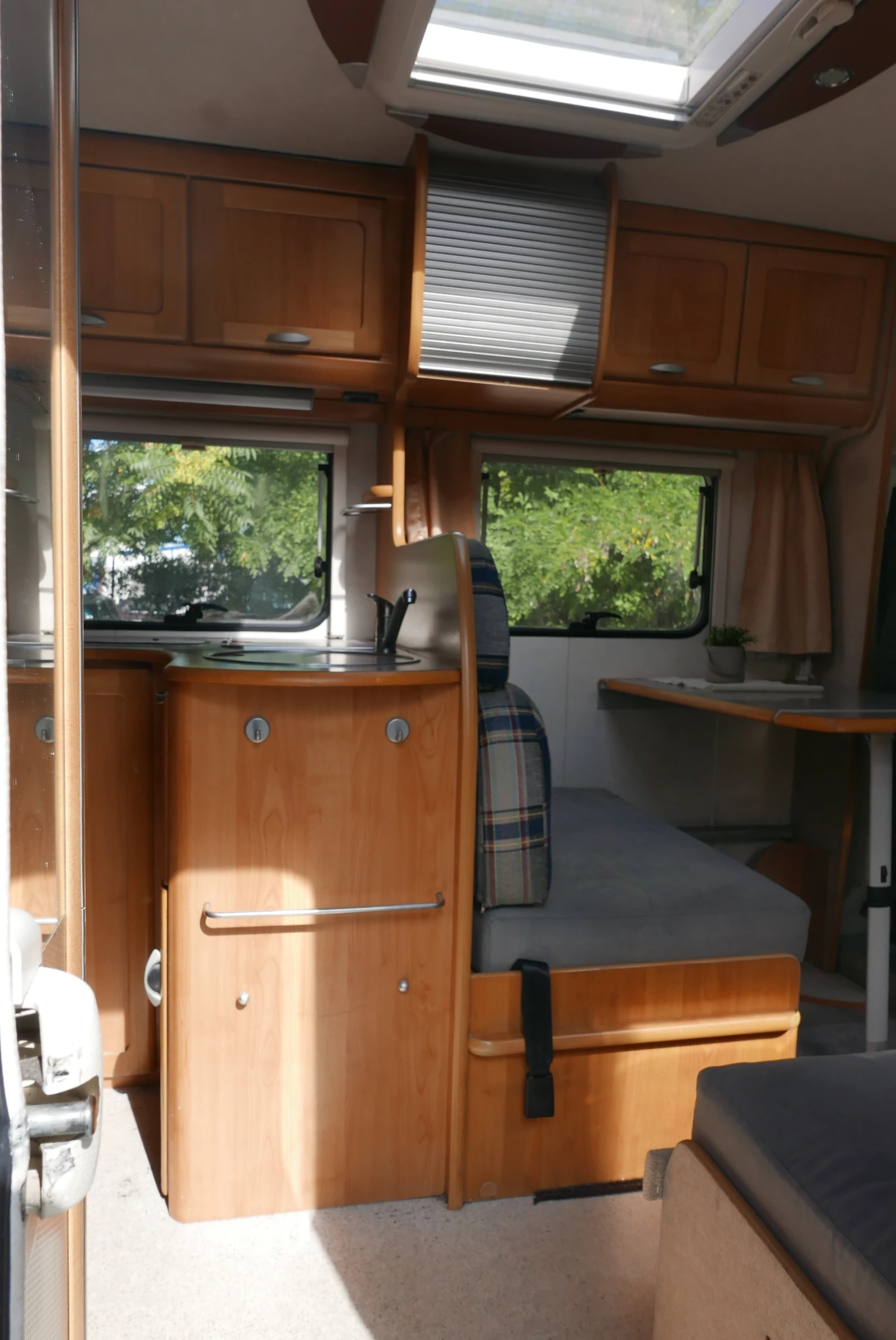 Кемпер HYMER / ERIBA T-seria, снимка 10 - Каравани и кемпери - 54652906