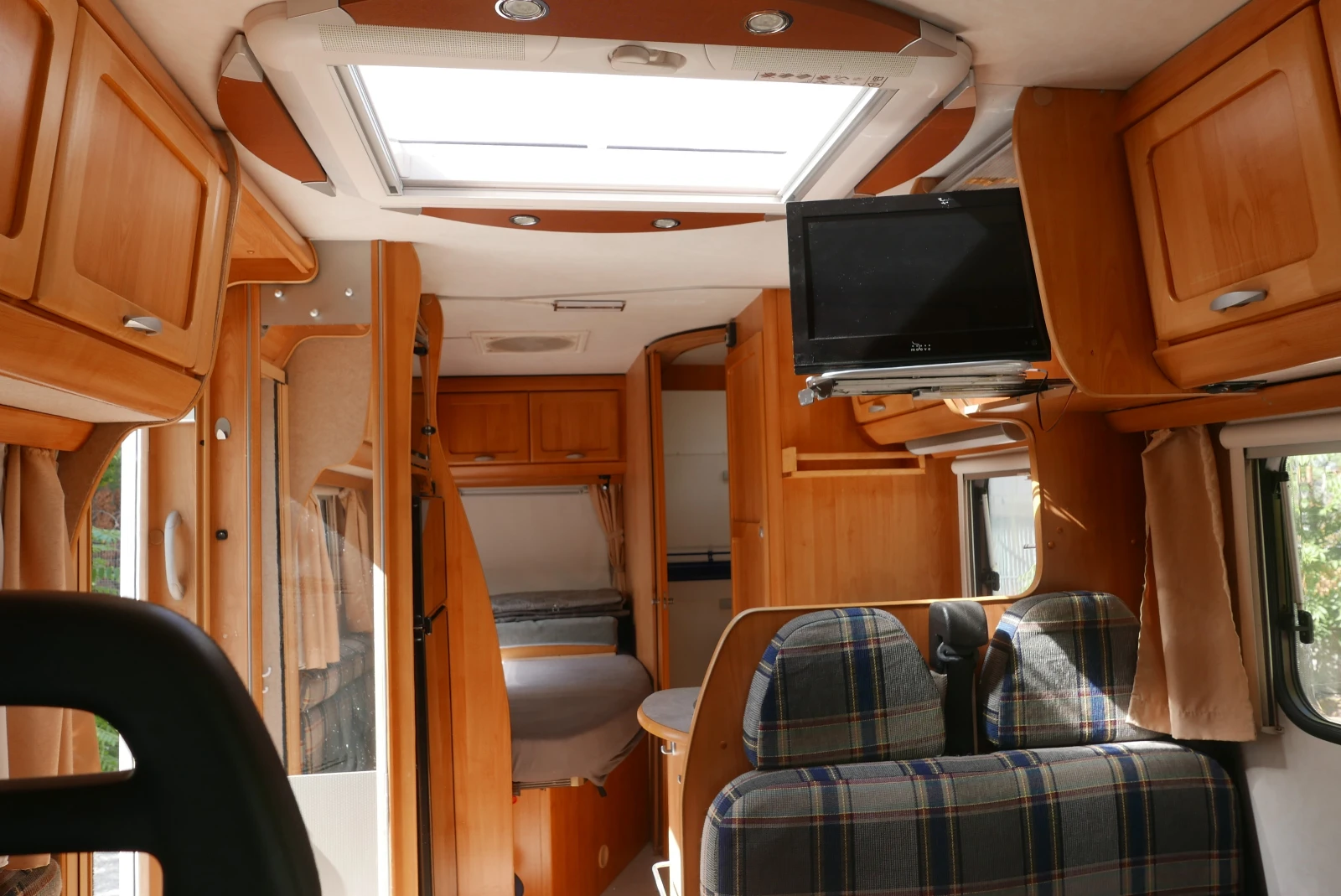 Кемпер HYMER / ERIBA T-seria, снимка 11 - Каравани и кемпери - 54652906