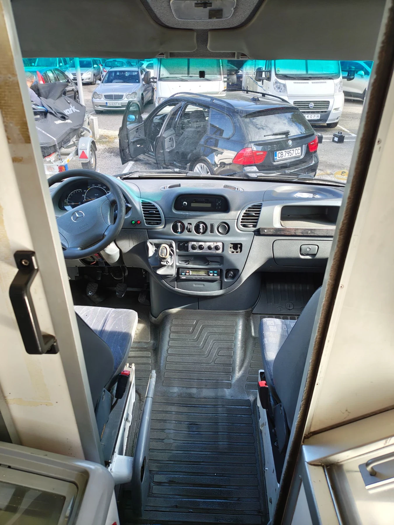 Кемпер Mercedes-Benz 413 CDI магазин, снимка 7 - Каравани и кемпери - 56217282