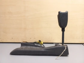 Пиропатрон преден ляв Опел Астра J 2.0д 