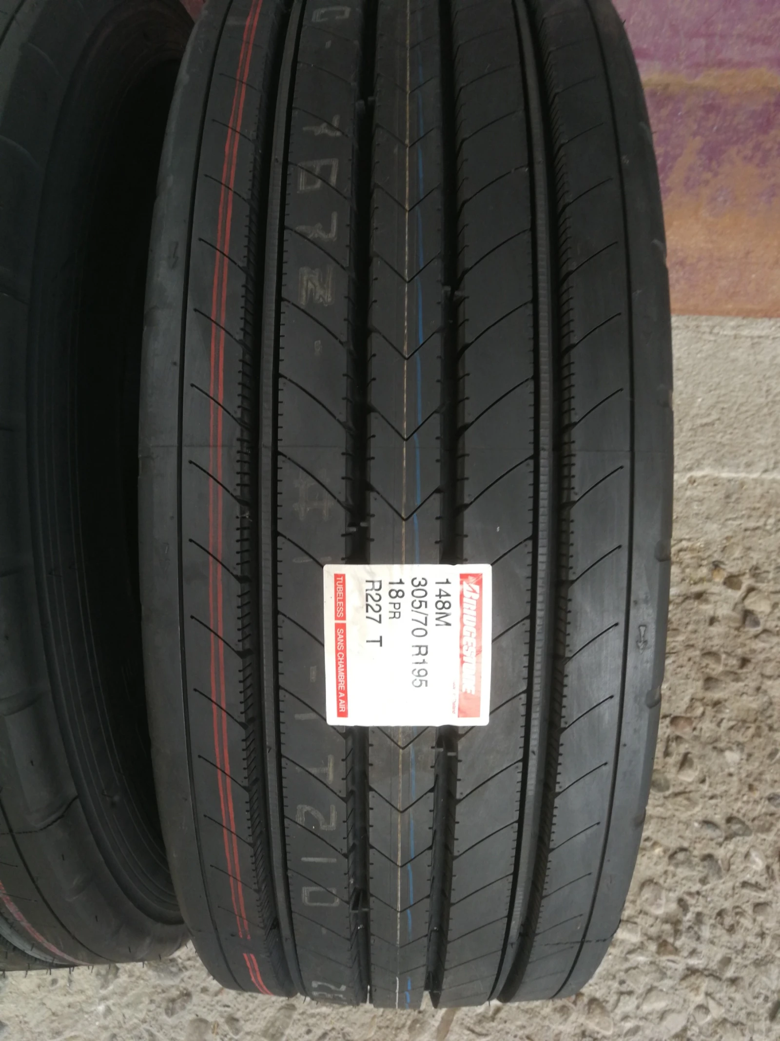  305/70R19.5 | Mobile.bg   1