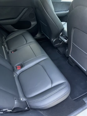 Tesla Model Y Long Range Dual AWD, снимка 13