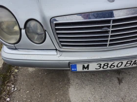 Mercedes-Benz E 220, снимка 9