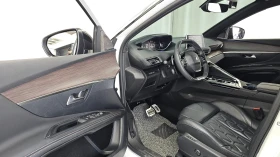 Peugeot 3008 | Панорама | Масаж | Адаптивен круиз, снимка 9
