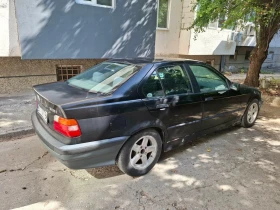 BMW 318, снимка 3