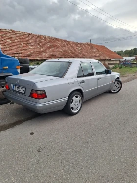 Mercedes-Benz 124, снимка 2