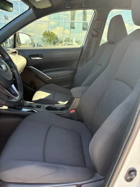 Toyota Corolla Cross 2.0 (197 кс) Hybrid e-CVT - 29000 € / 56719.07 лв. - 94757853 10