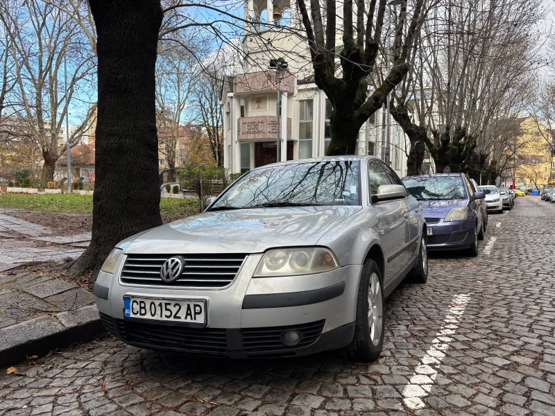 VW Passat, снимка 1 - Автомобили и джипове - 48232416