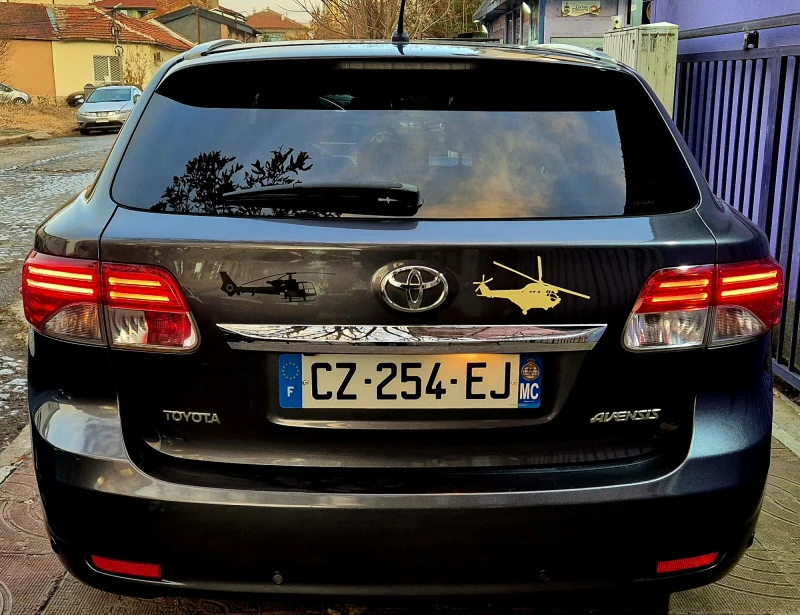 Toyota Avensis 2.2d-EXECUTIVE- navi- кожа-veriga-6скорости-japan , снимка 9 - Автомобили и джипове - 48634407