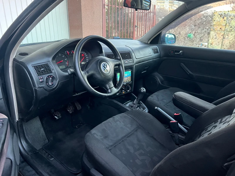 VW Golf  1.6 БЕНЗИН-ГАЗ  NAVI, снимка 5 - Автомобили и джипове - 48653902