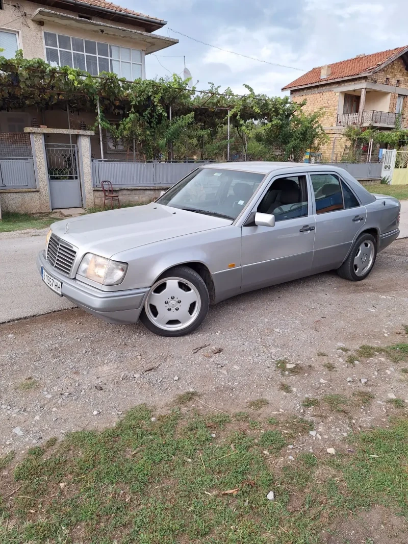 Mercedes-Benz 124, снимка 1 - Автомобили и джипове - 48679180