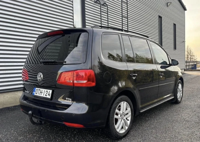 VW Touran 2000 TDI, снимка 11 - Автомобили и джипове - 48788121