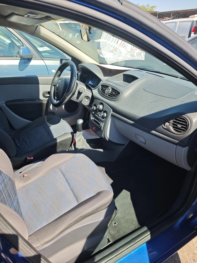 Renault Clio 1.2I НОВ ВНОС, снимка 9 - Автомобили и джипове - 50847733