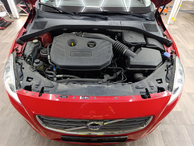 Volvo S60 2.0Т Kinetic, снимка 16 - Автомобили и джипове - 52203317