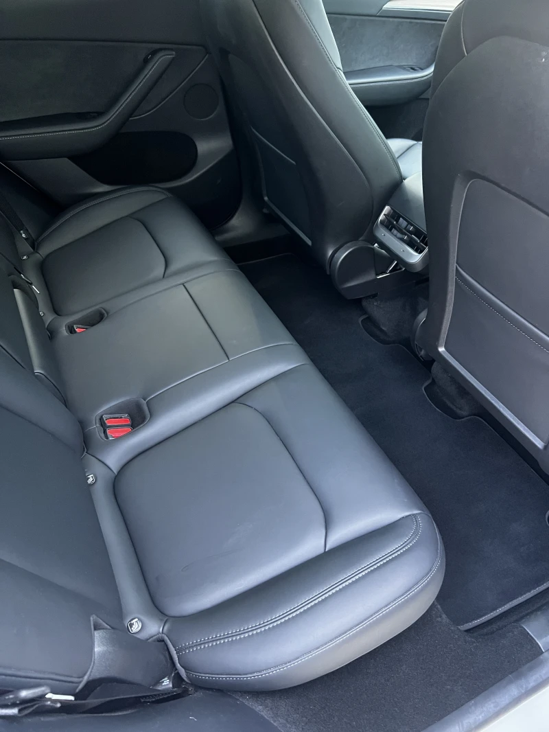 Tesla Model Y Long Range Dual AWD, снимка 13 - Автомобили и джипове - 52268638