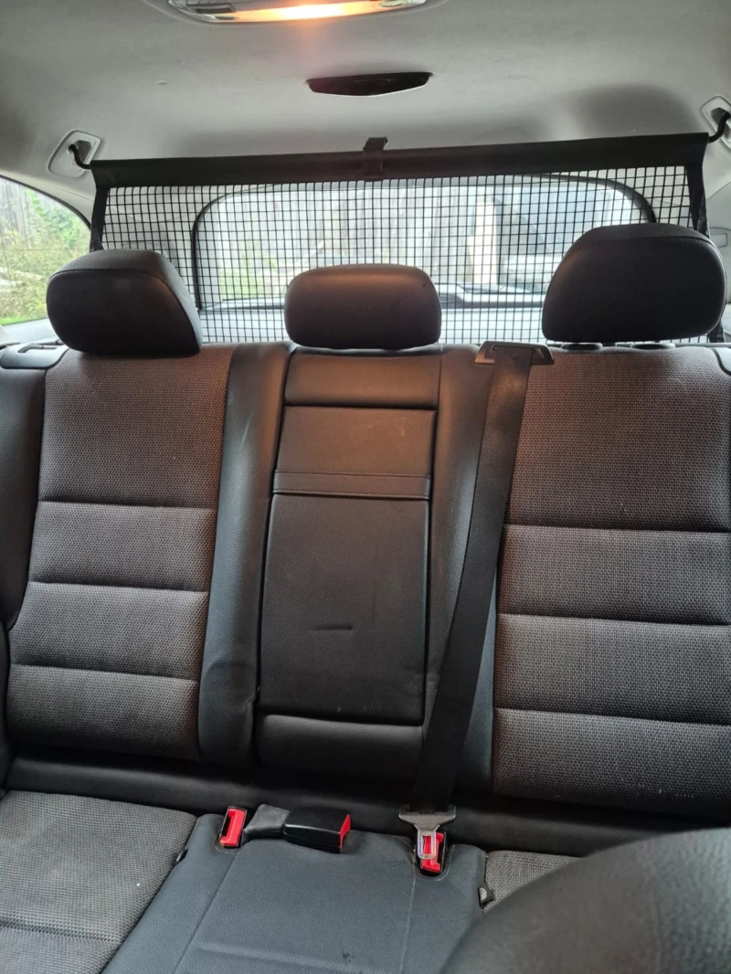 Mercedes-Benz C 250, снимка 9 - Автомобили и джипове - 52500345