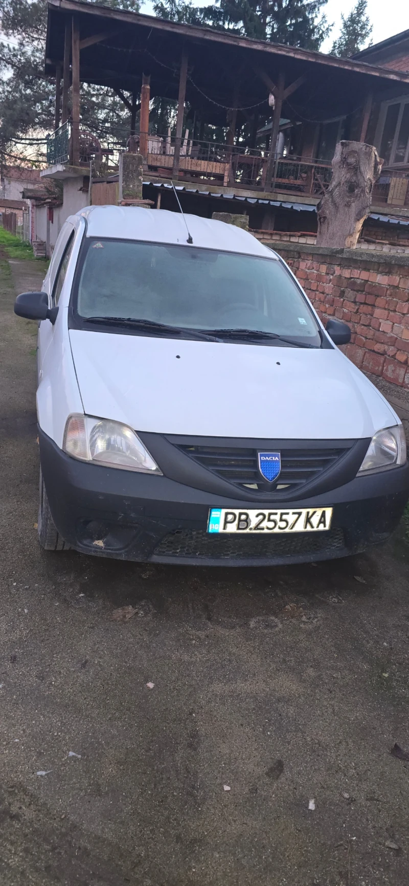 Dacia Logan 1.6, снимка 12 - Автомобили и джипове - 52710480
