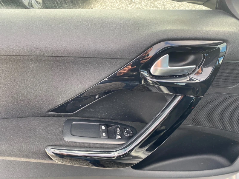 Peugeot 208 1.6HDI 2016G EVRO6B 187999km , снимка 9 - Автомобили и джипове - 52753868