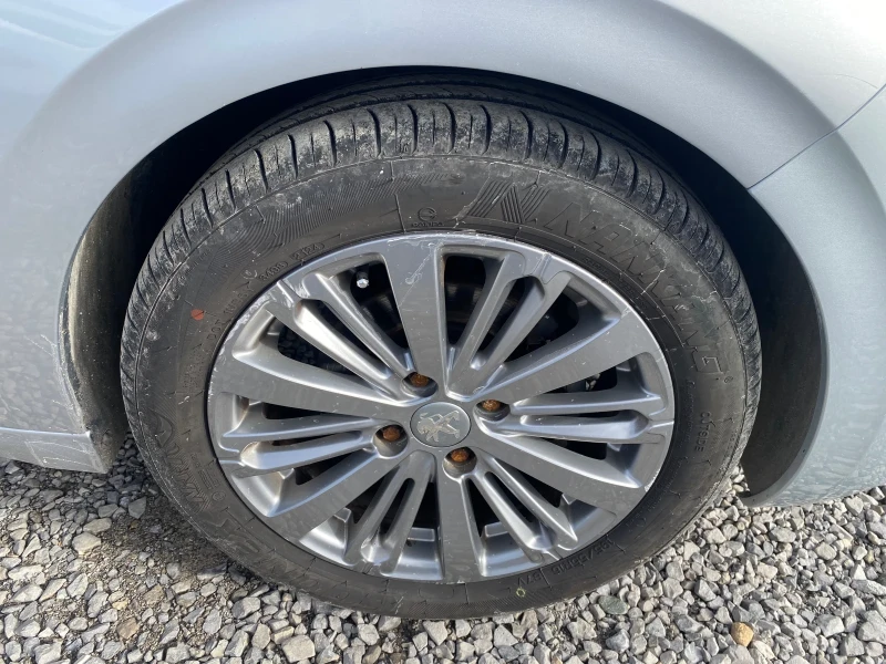 Peugeot 208 1.6HDI 2016G EVRO6B 187999km , снимка 13 - Автомобили и джипове - 52753868
