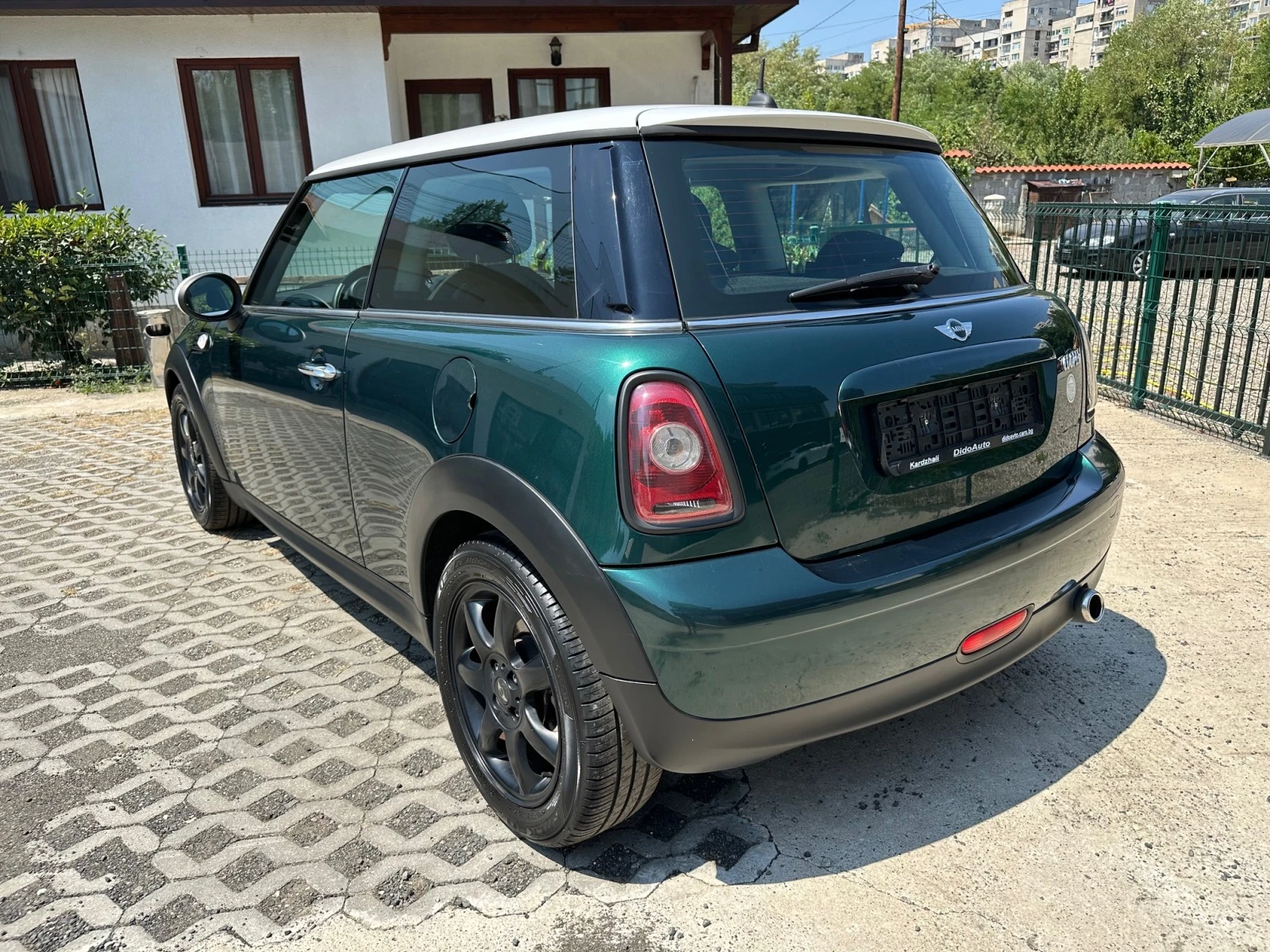 Mini Cooper 1.6i Facelift - изображение 6