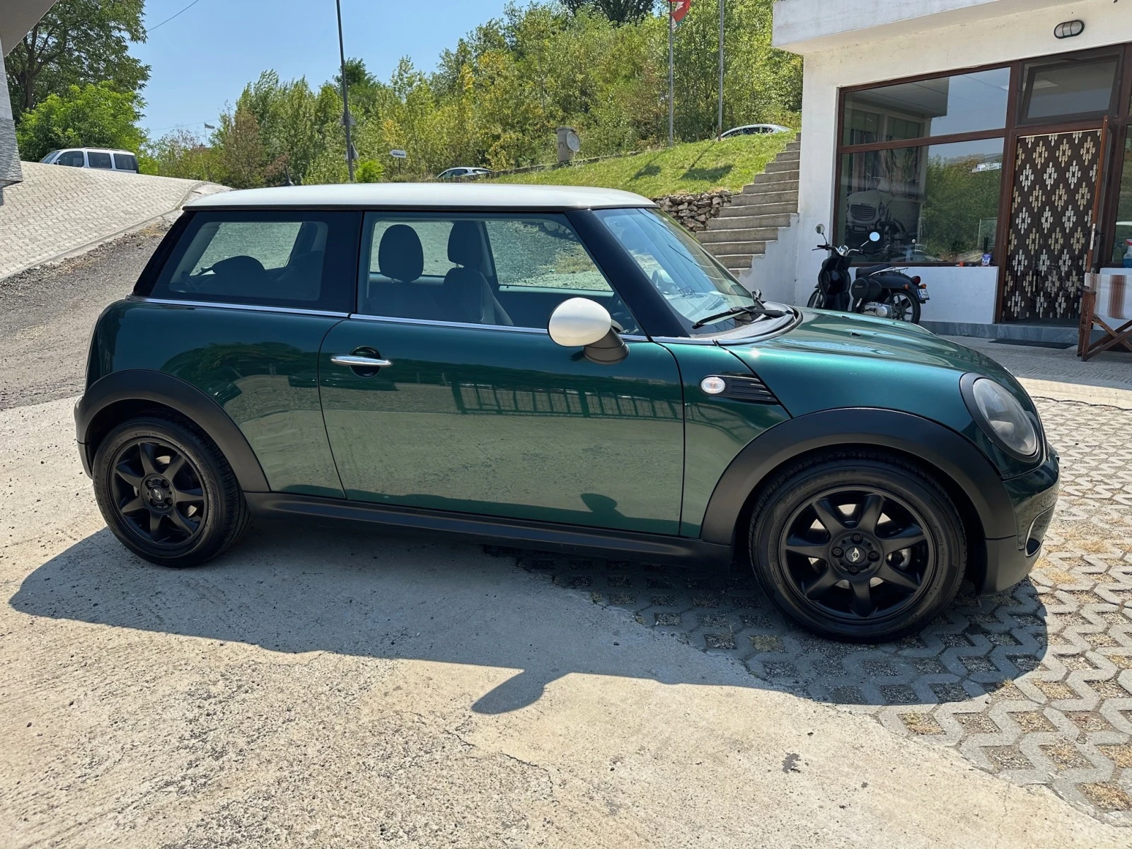 Mini Cooper 1.6i Facelift - изображение 3