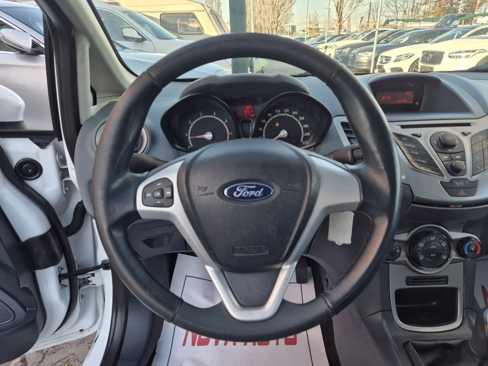 Ford Fiesta 1.4iGPL - изображение 9