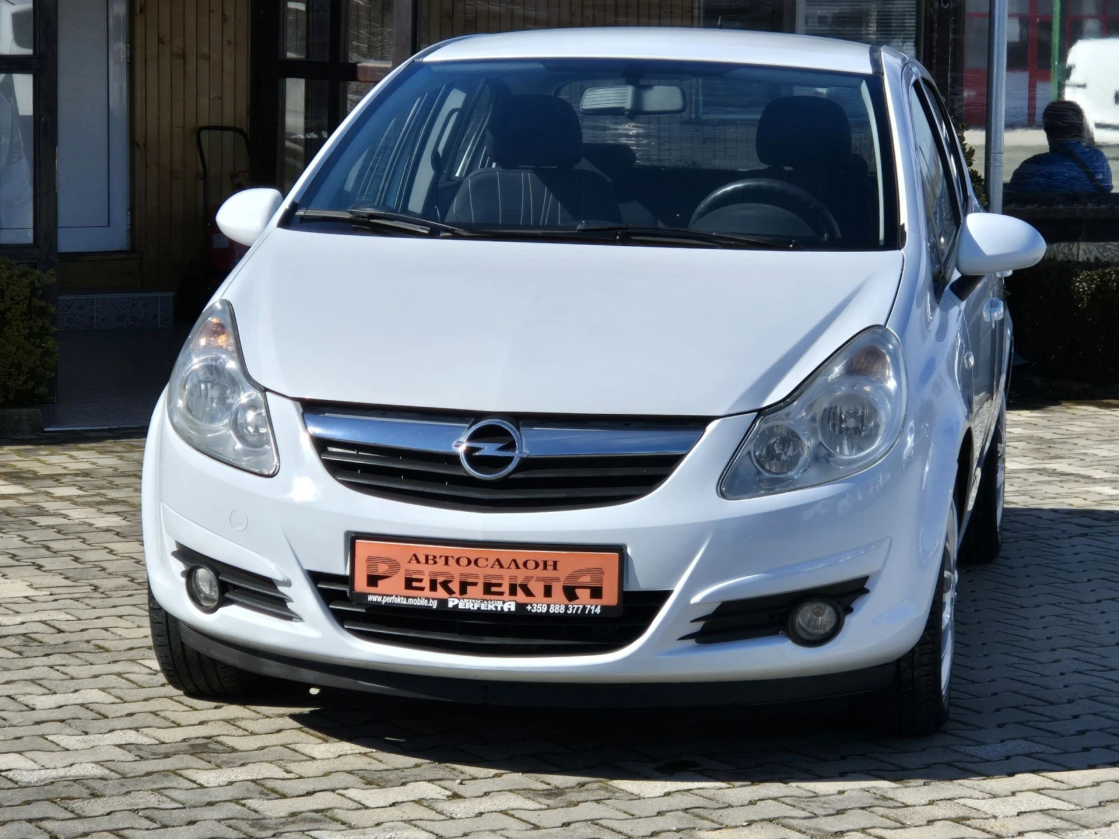 Opel Corsa 1.2 80к.с. газ/бензин - изображение 3