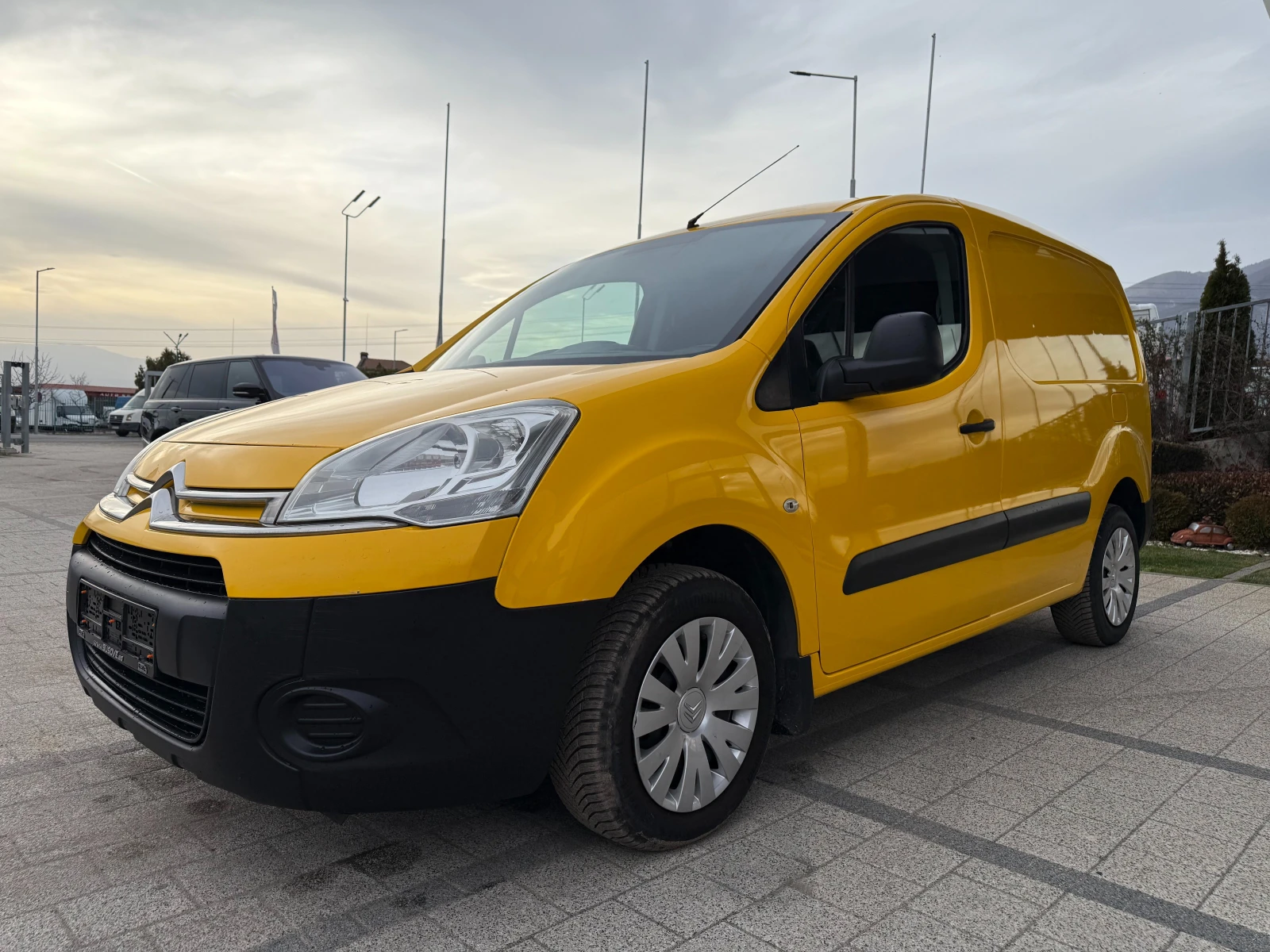 Citroen Berlingo 1.6HDI Климатик  - изображение 4