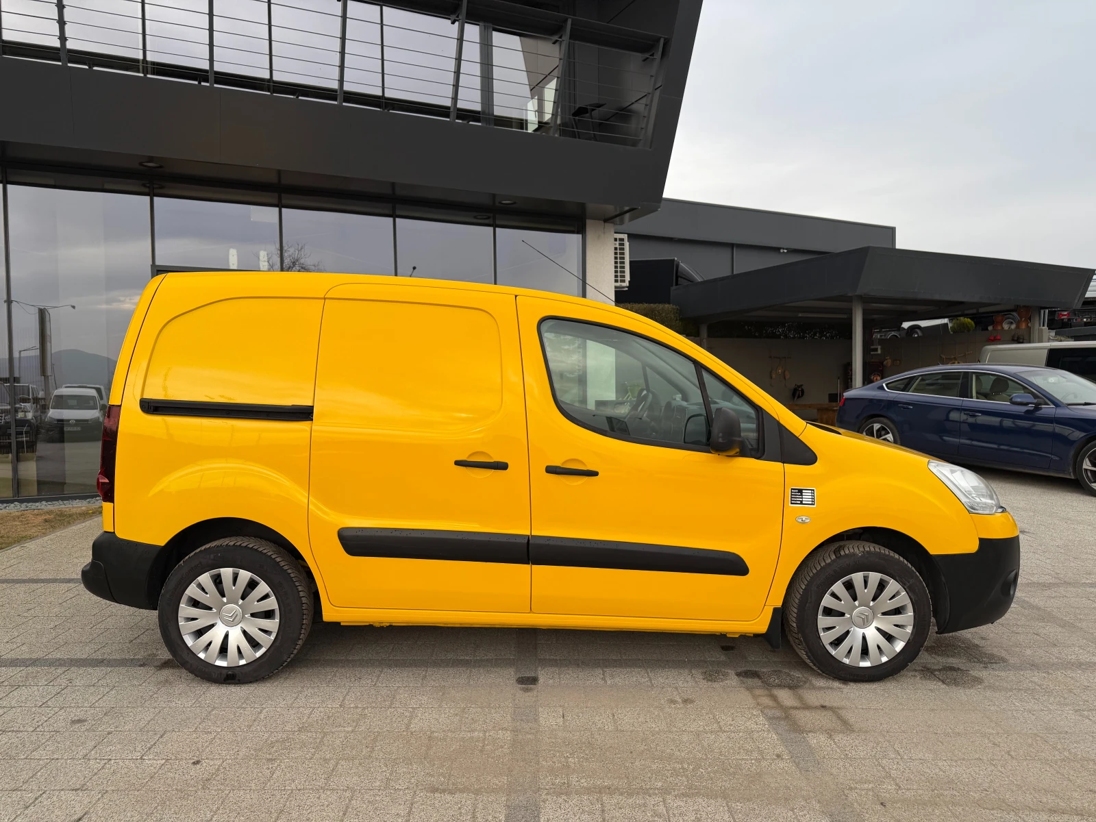 Citroen Berlingo 1.6HDI Климатик  - изображение 7