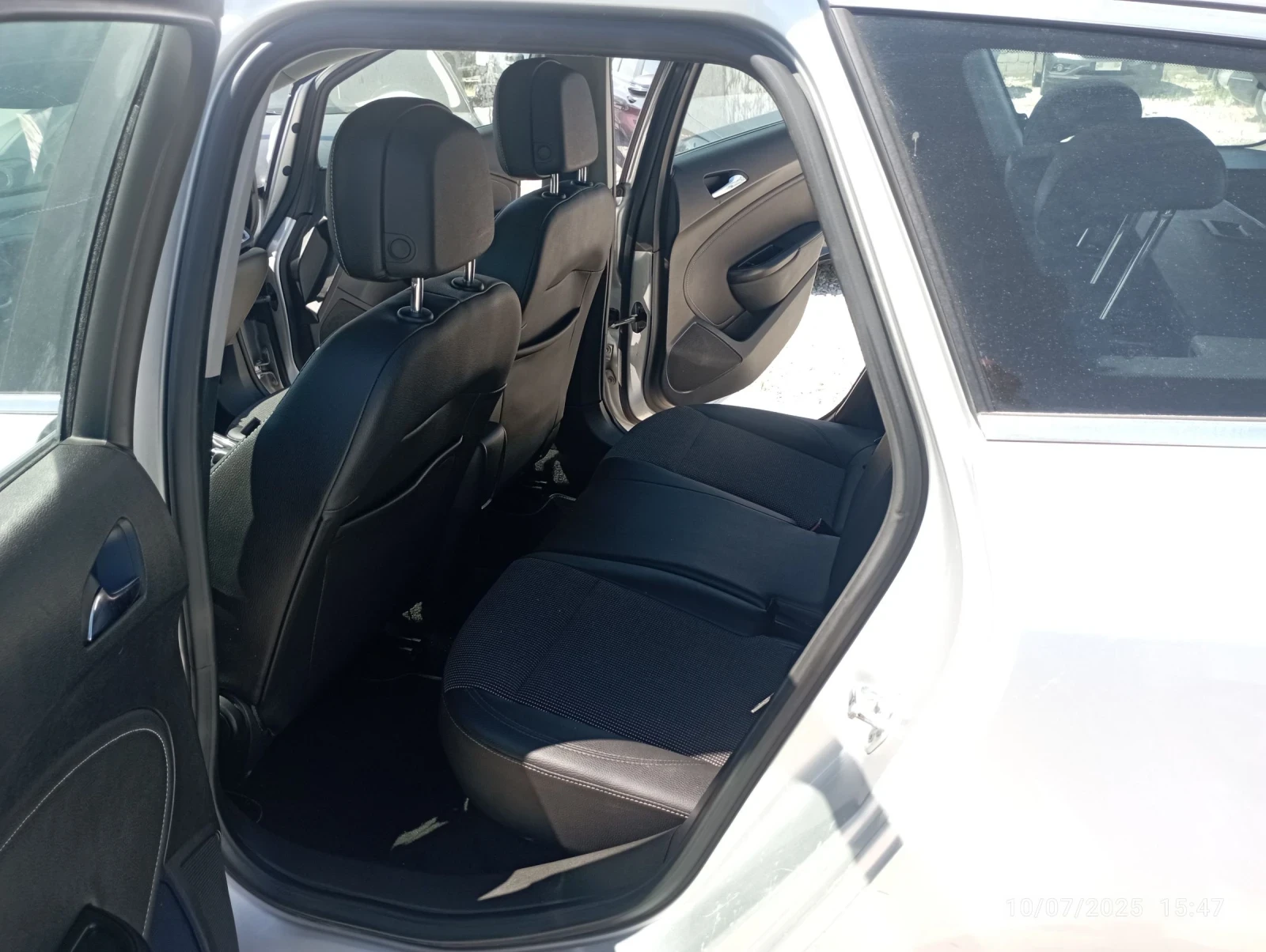 Opel Astra 1.7CDTI, фейслифт - изображение 7