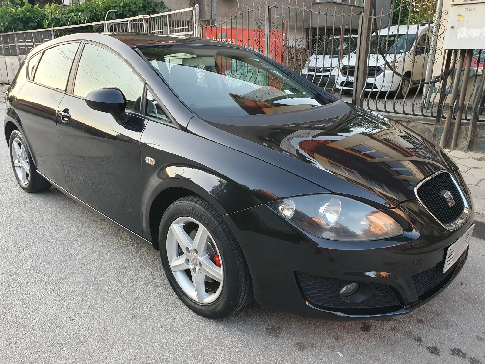 Seat Leon 1.6TDI-105k.s. - изображение 7